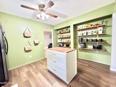 Tiny photo for 4923 Laurentide Lane, Toledo, OH 43614 (MLS # 10008093)