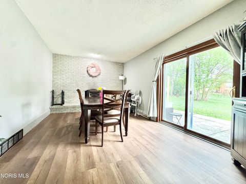 Tiny photo for 4923 Laurentide Lane, Toledo, OH 43614 (MLS # 10008093)