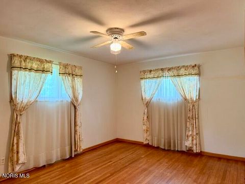 Tiny photo for 1636 Queenswood Drive, Findlay, OH 45840 (MLS # 10009520)