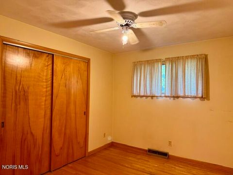 Tiny photo for 1636 Queenswood Drive, Findlay, OH 45840 (MLS # 10009520)