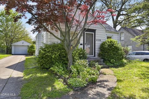 Tiny photo for 4136 Rohr Drive, Toledo, OH 43613 (MLS # 10007343)