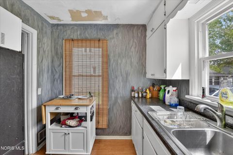 Tiny photo for 4136 Rohr Drive, Toledo, OH 43613 (MLS # 10007343)