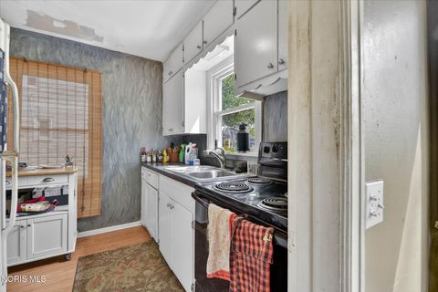 Tiny photo for 4136 Rohr Drive, Toledo, OH 43613 (MLS # 10007343)