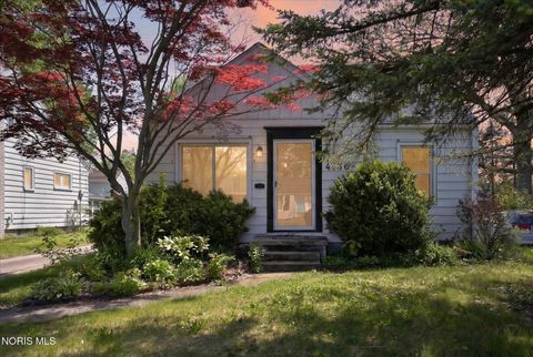 Photo of 4136 Rohr Drive, Toledo, OH 43613 (MLS # 10007343)