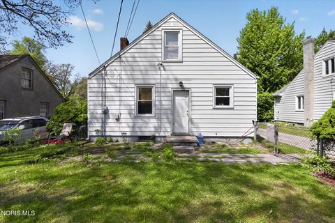 Tiny photo for 4136 Rohr Drive, Toledo, OH 43613 (MLS # 10007343)