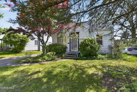 Tiny photo for 4136 Rohr Drive, Toledo, OH 43613 (MLS # 10007343)