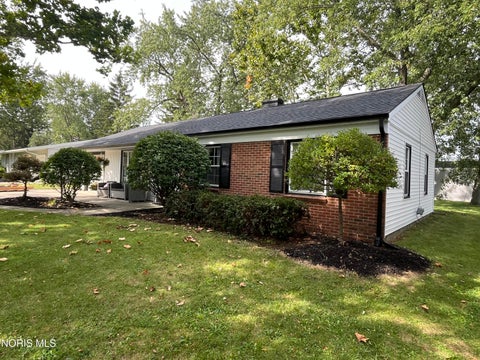 Photo of 204 John Street, Bryan, OH 43506 (MLS # 10013125)