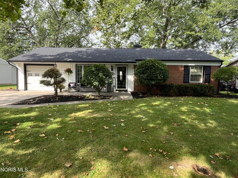 Tiny photo for 204 John Street, Bryan, OH 43506 (MLS # 10013125)