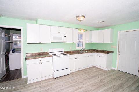 Tiny photo for 307 Main Street, Oakwood, OH 45873 (MLS # 10006128)