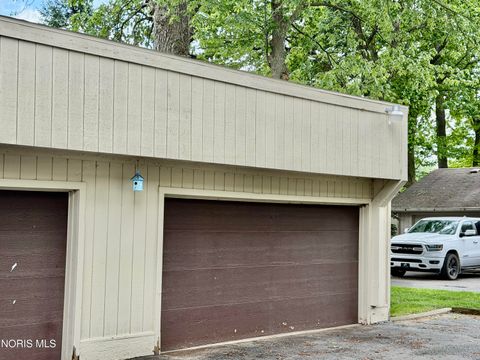 Tiny photo for 2704 Westcastle Drive #4, Toledo, OH 43615 (MLS # 10007985)