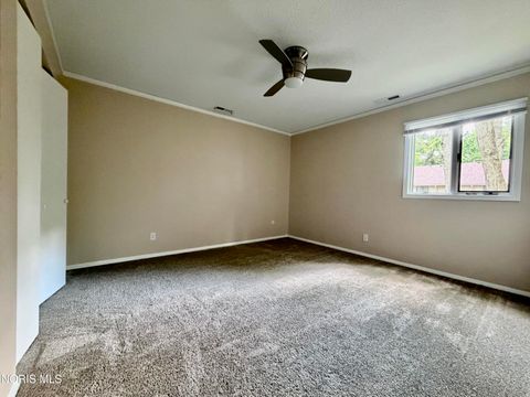 Tiny photo for 2704 Westcastle Drive #4, Toledo, OH 43615 (MLS # 10007985)