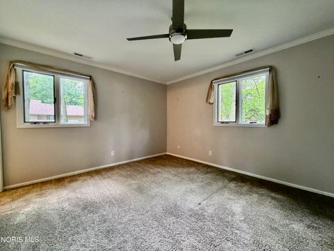 Tiny photo for 2704 Westcastle Drive #4, Toledo, OH 43615 (MLS # 10007985)