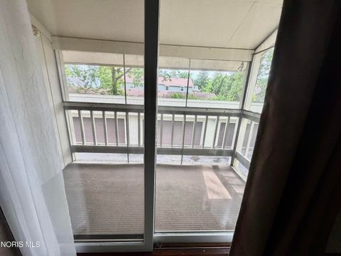 Tiny photo for 2704 Westcastle Drive #4, Toledo, OH 43615 (MLS # 10007985)