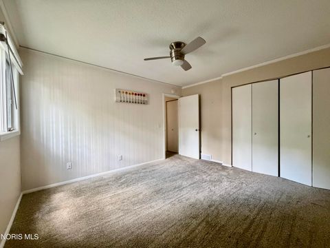 Tiny photo for 2704 Westcastle Drive #4, Toledo, OH 43615 (MLS # 10007985)