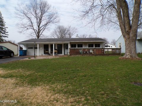 Photo of 320 Newdale Drive, Bryan, OH 43506 (MLS # 10006020)