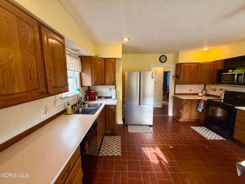 Tiny photo for 416 Toledo Street, Elmore, OH 43416 (MLS # 10013828)
