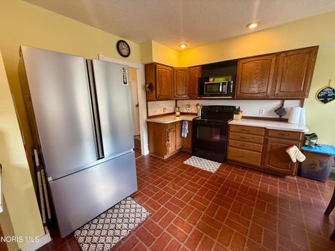 Tiny photo for 416 Toledo Street, Elmore, OH 43416 (MLS # 10013828)