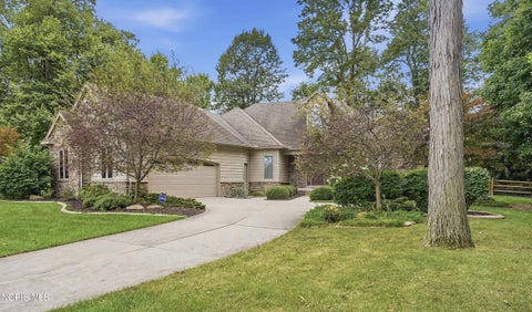Tiny photo for 4068 Deer Ravine Court, Maumee, OH 43537 (MLS # 10013525)