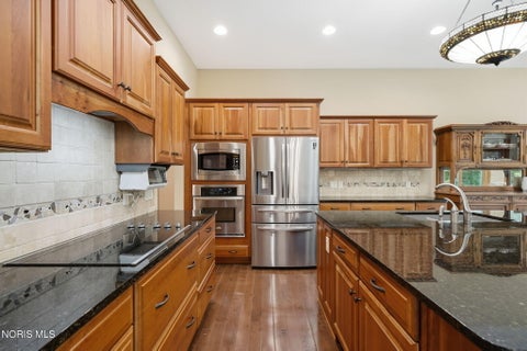 Tiny photo for 4068 Deer Ravine Court, Maumee, OH 43537 (MLS # 10013525)