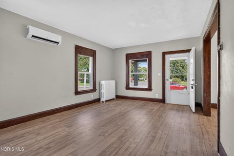 Tiny photo for 147 Eagle Point Road, Rossford, OH 43460 (MLS # 10013891)