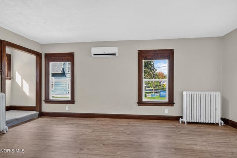 Tiny photo for 147 Eagle Point Road, Rossford, OH 43460 (MLS # 10013891)