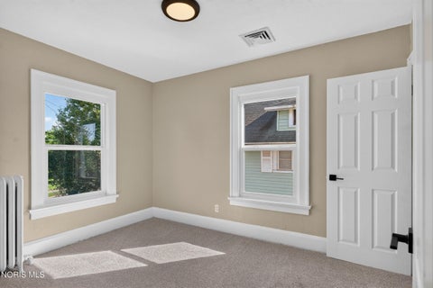 Tiny photo for 147 Eagle Point Road, Rossford, OH 43460 (MLS # 10013891)