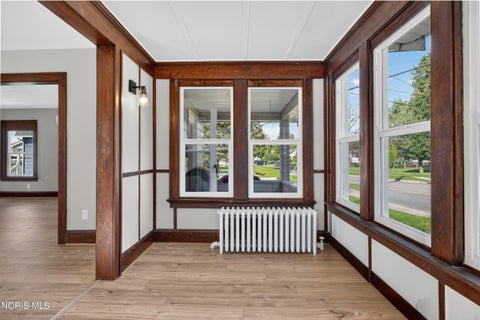 Tiny photo for 147 Eagle Point Road, Rossford, OH 43460 (MLS # 10013891)
