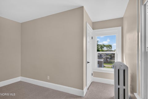 Tiny photo for 147 Eagle Point Road, Rossford, OH 43460 (MLS # 10013891)