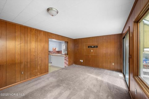 Tiny photo for 1747 Duncan Road, Toledo, OH 43613 (MLS # 10000593)