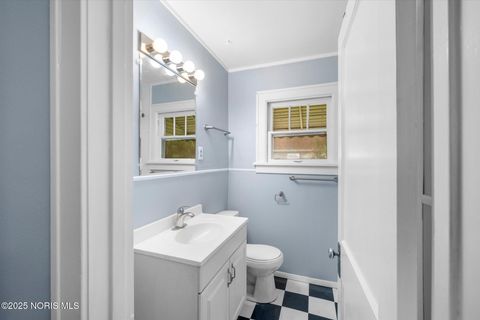 Tiny photo for 1747 Duncan Road, Toledo, OH 43613 (MLS # 10000593)
