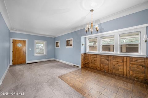 Tiny photo for 1747 Duncan Road, Toledo, OH 43613 (MLS # 10000593)