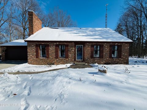 Photo of 4463 Glenburg Road, Defiance, OH 43512 (MLS # 10003596)
