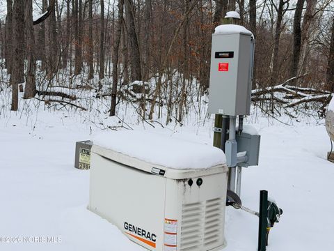 Tiny photo for 4463 Glenburg Road, Defiance, OH 43512 (MLS # 10003596)