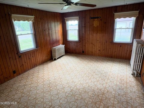 Tiny photo for 405 West Avenue, Curtice, OH 43412 (MLS # 10009002)