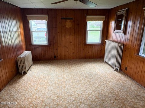 Tiny photo for 405 West Avenue, Curtice, OH 43412 (MLS # 10009002)