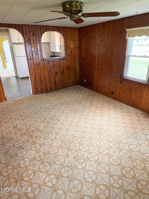 Tiny photo for 405 West Avenue, Curtice, OH 43412 (MLS # 10009002)
