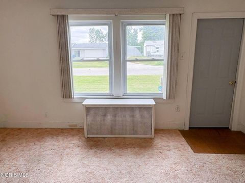 Tiny photo for 405 West Avenue, Curtice, OH 43412 (MLS # 10009002)