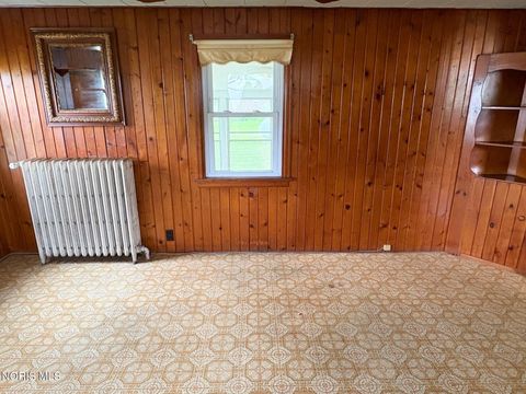 Tiny photo for 405 West Avenue, Curtice, OH 43412 (MLS # 10009002)