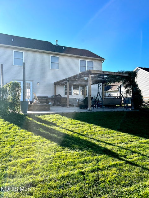 Tiny photo for 6072 Brookestone Village Lane, Sylvania, OH 43560 (MLS # 10013995)