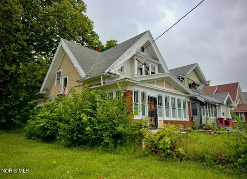 Tiny photo for 3325 Parkwood Avenue, Toledo, OH 43610 (MLS # 10011352)