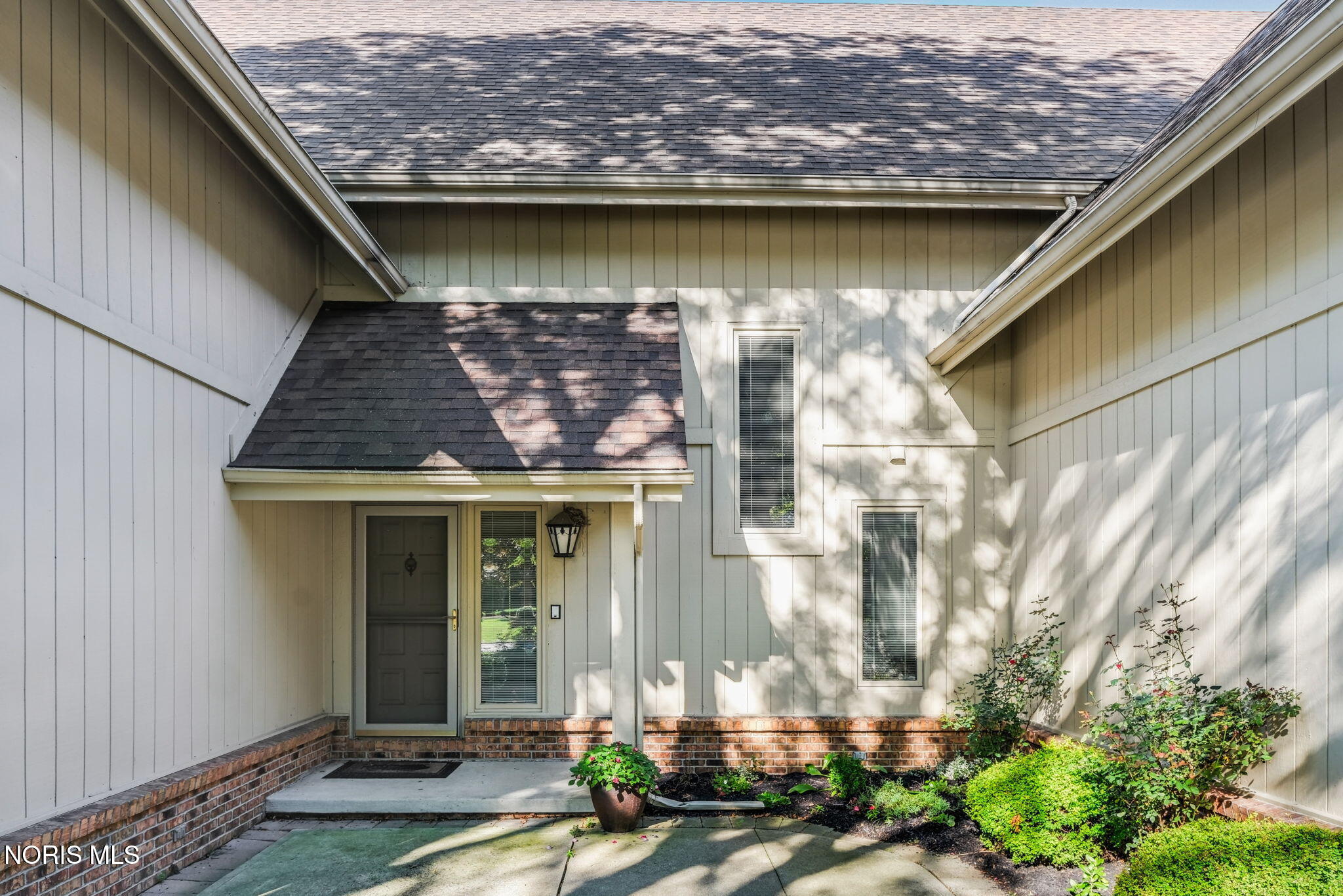 5303 Spring Creek Lane
