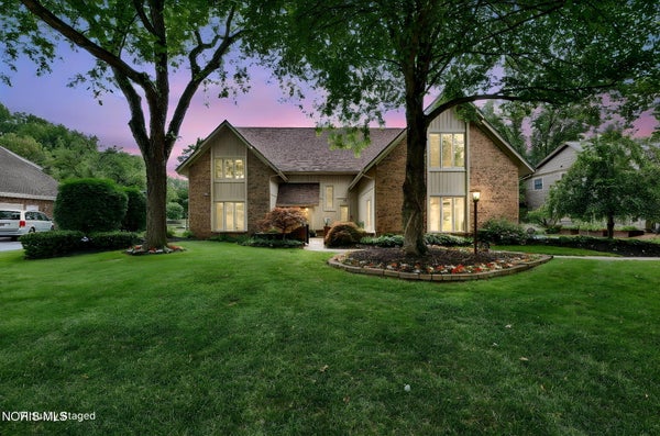 5303 SPRING CREEK LN, SYLVANIA, OH 43560 - Image e48e6f6e2bbd0c25643085e716eb6374/56445860