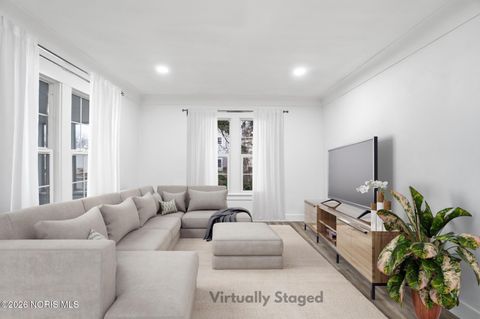 Tiny photo for 1844 Berkshire Place, Toledo, OH 43613 (MLS # 10003005)