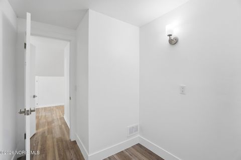 Tiny photo for 1844 Berkshire Place, Toledo, OH 43613 (MLS # 10003005)