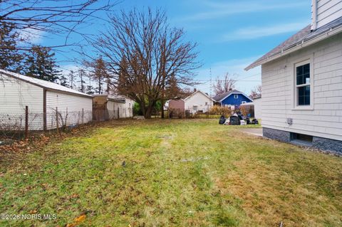 Tiny photo for 1844 Berkshire Place, Toledo, OH 43613 (MLS # 10003005)