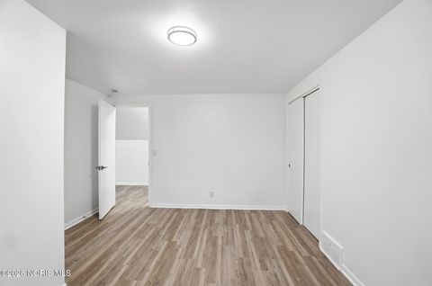 Tiny photo for 1844 Berkshire Place, Toledo, OH 43613 (MLS # 10003005)