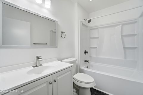 Tiny photo for 1844 Berkshire Place, Toledo, OH 43613 (MLS # 10003005)