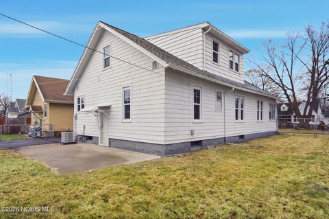 Tiny photo for 1844 Berkshire Place, Toledo, OH 43613 (MLS # 10003005)