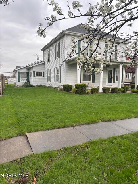 Photo of 219 W Maple Street, Deshler, OH 43516 (MLS # 10006261)