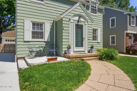 Tiny photo for 3836 Bowen Road, Toledo, OH 43613 (MLS # 10010427)